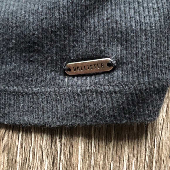 Hollister Cropped Ribbed Tank - Picture 2 of 3